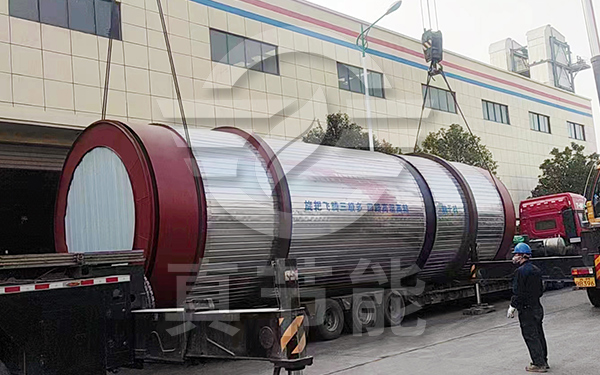 薯渣烘干機(jī)吊裝現(xiàn)場 薯渣烘干機(jī)吊裝現(xiàn)場